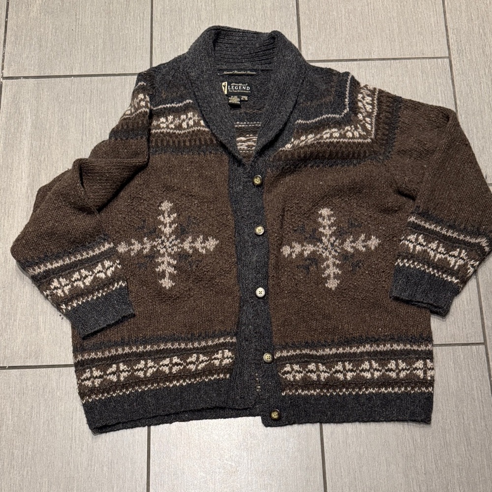 Vintage Eddie Bauer  Brown and Gray snowflake Patterned Cardigan